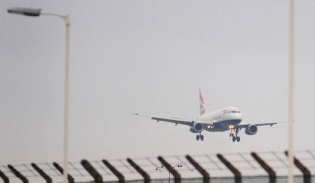 Πήρε αποζημίωση επειδή συνταξίδεψε με έναν νεκρό!