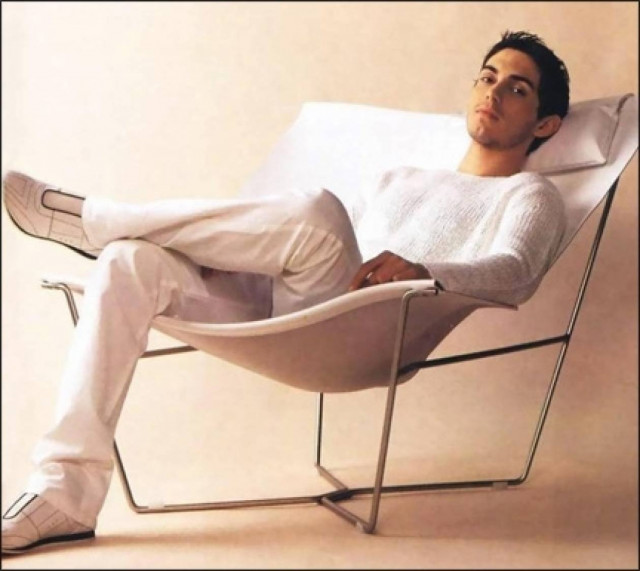 Χαμός στον Δήμο Βουλιαγμένης για το θέμα συναυλίας Χατζηγιάννη