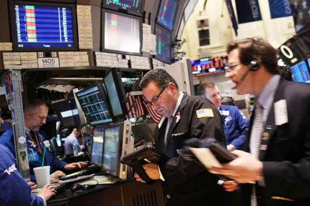 Συγκρατημένη αισιοδοξία στη Wall Street