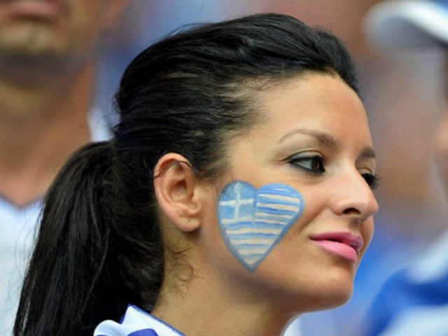 Τα πιο όμορφα κορίτσια του Euro 2012 σε ένα βίντεο!