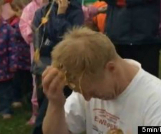 Ρώσικη ρουλέτα... με αβγά! (vid)