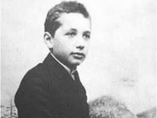 Ποιός είναι ο νεαρός της φωτογραφίας;