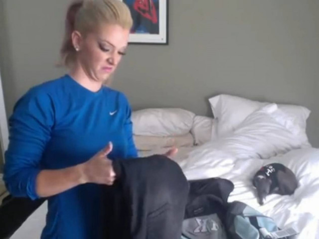 Ξεκαρδιστικό βίντεο: Μια γυναίκα φτιάχνει βαλίτσα για ταξίδι!