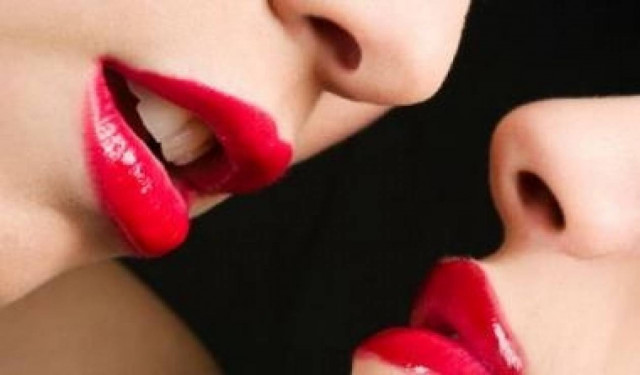 ΣΟΚ! Tις σκότωσαν επειδή ήταν λεσβίες