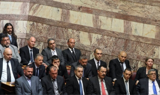 Ποιον προτείνει η Χρυσή Αυγή για 7ο αντιπρόεδρο