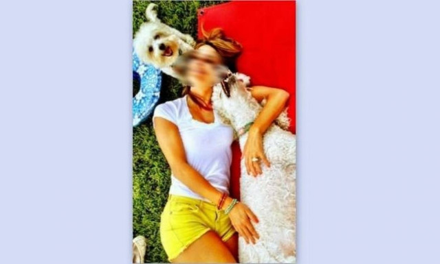 Ποια παρουσιάστρια ποζάρει αγκαλιά με τα σκυλάκια της στο Twitter;