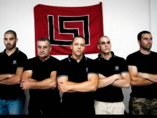 Η Χρυσή Αυγή... ξεβουλώνει αγωγούς