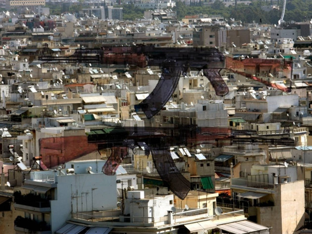 Έτσι φτάνουν στην Ελλάδα τα καλάσνικοφ