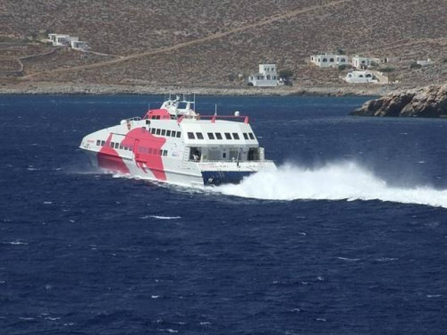 Δεν κατάφερε να δέσει το Σούπερ Τζετ στην Αμοργό