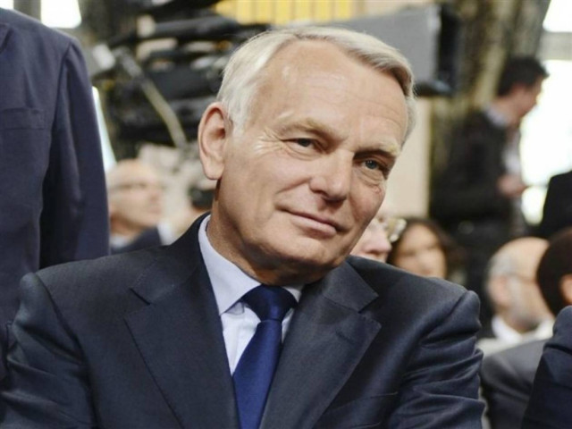 Γαλλία: «Συντριπτικό» το χρέος σύμφωνα με τον Ερό