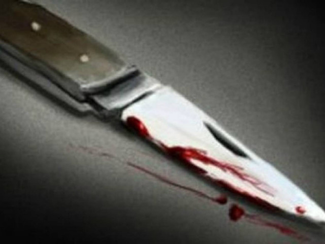 Του έκαναν παρατήρηση για το μηχανάκι και τους μαχαίρωσε