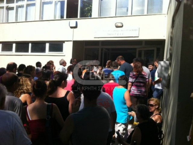 Ηράκλειο: Ουρές για δωρεάν κηπευτικά