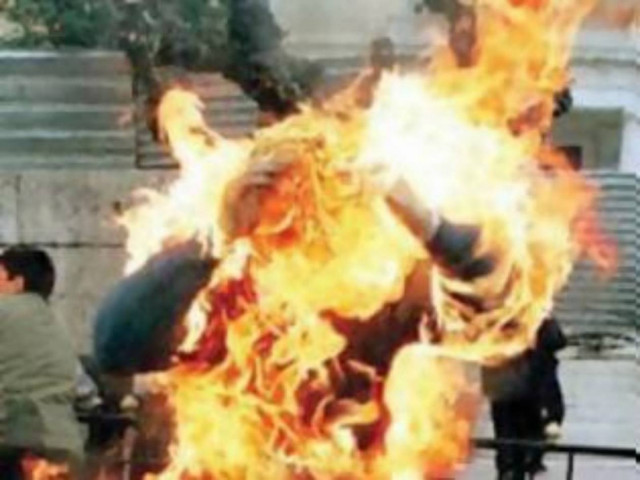 Πακιστάν : Τον έκαψαν ζωντανό επειδή έκαψε το Κοράνι