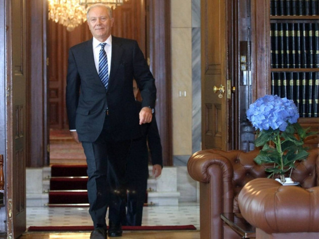 Παραίτηση -βόμβα στα χέρια του Σαμαρά