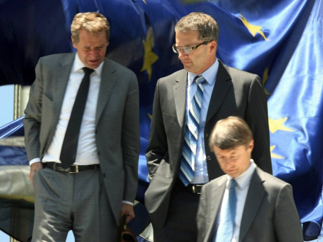 Ποιες είναι οι «μαύρες τρύπες» που εντόπισε η τρόικα