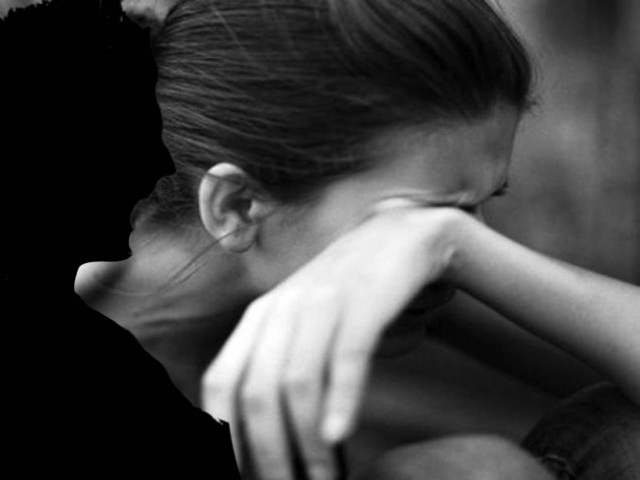 Στο σκαμνί ο πατέρας που βίαζε την 12χρονη κόρη του