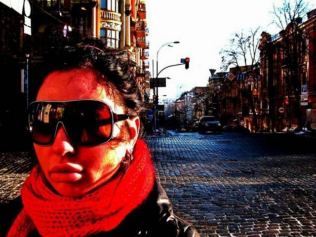 ΣΟΚΑΡΙΣΤΙΚΟ: Άλλη μια κοπέλα που κατέστρεψε το προσωπό της (pics)