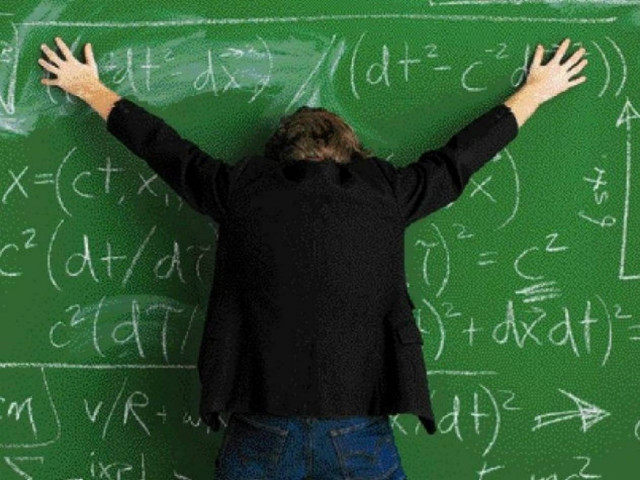 Άγριος τσακωμός στο Facebook: Πόσο κάνει 5+5 Χ 5+5 (pic)