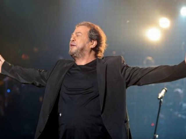 Δες πώς ήταν ο Γιάννης Πάριος πριν 40 χρόνια! (pic)