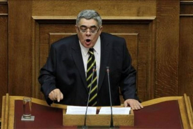 Με όλους και όλα τα έβαλε ο Μιχαλολιάκος