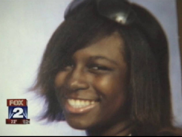 Αγκάλιασε τον συνάδελφό της και... σκοτώθηκε