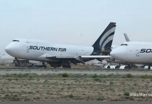 ΒΙΝΤΕΟ: Ο άνεμος σήκωσε αεροπλάνο στον αέρα