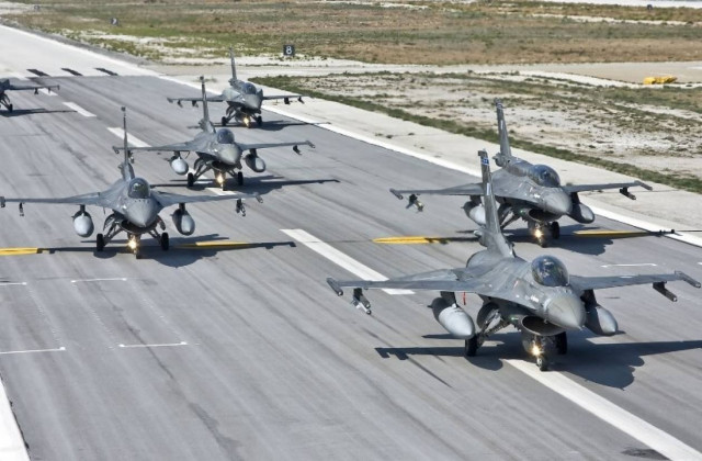 Άσκηση αεροπορικών μέσων της δύναμης ταχείας αντίδρασης