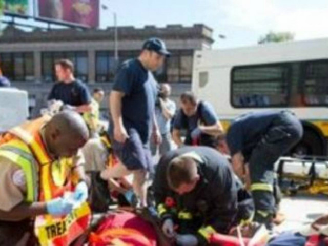 Βίντεο: Λεωφορείο παραλίγο να παρασύρει την Sandra Bullock