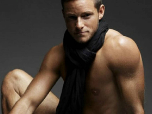 Διάσημοι άνδρες που γεννήθηκαν... γυναίκες