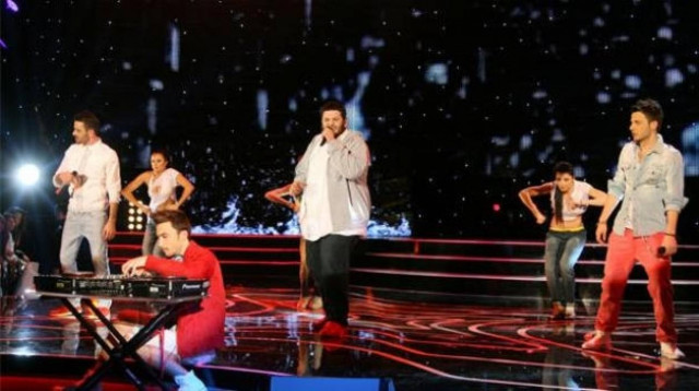 Νέο «δροσερό» τραγούδι από τους tU (βίντεο)