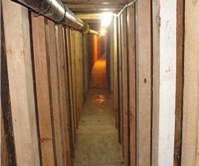 Εντοπίστηκε σήραγγα μέσω της οποίας μεταφέρονταν ναρκωτικά