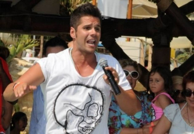 Γιώργος Τσαλίκης: «Τα χώνει» στο ελληνικό κράτος