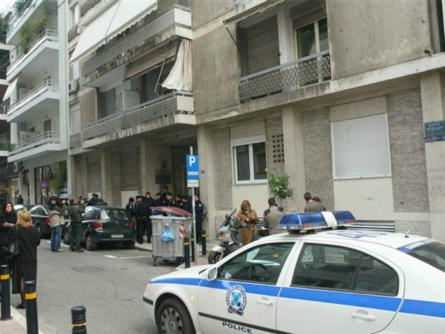 Βουτιά θανάτου ηλικιωμένου στο Θησείο