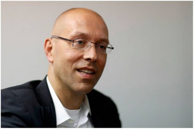 Άσμουσεν: Να ξεπεραστεί ο διαχωρισμός ανάμεσα σε βορά και νότο