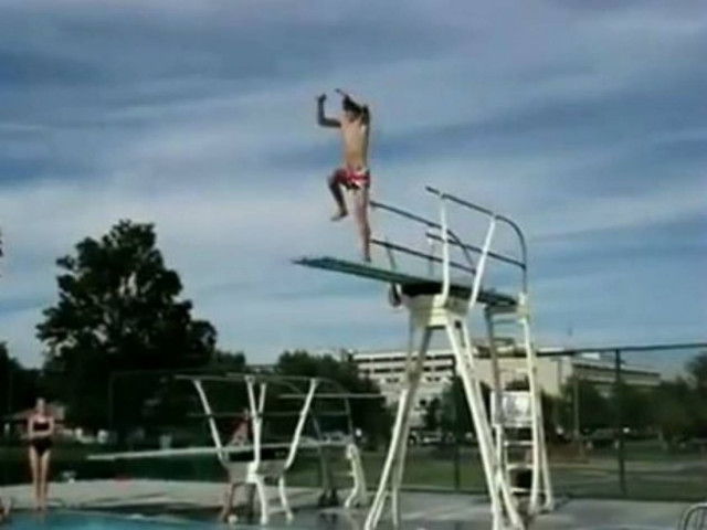 Βίντεο: Όταν οι βουτιές καταλήγουν σε... τραγωδία!