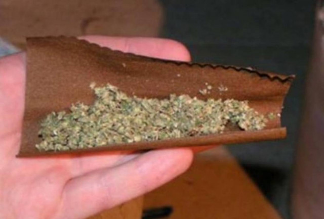 Η κάνναβη έφερε... χειροπέδες