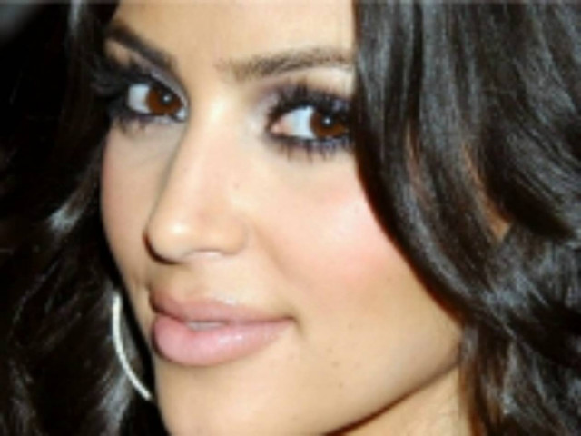 Αποκαλυπτικές φωτό: Η αλήθεια για τις... καμπύλες των star!