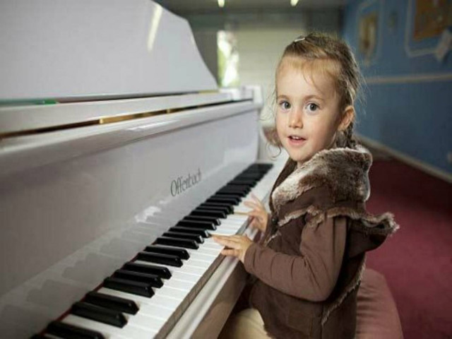 Απίστευτο: «Δεσποινίς Μότσαρτ» 2 ετών!