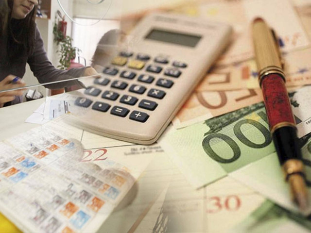 Πως τα ταμεία «έφαγαν» το 70% από τα κονδύλια της χρονιάς