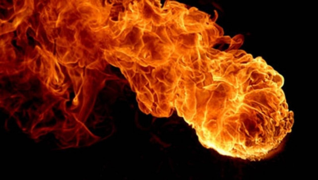 ΣΟΚ: Του πυρπόλησε τα γεννητικά όργανα!