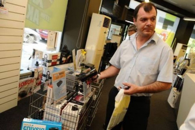 Στην ουρά για ένα αποκωδικοποιητή (vid)