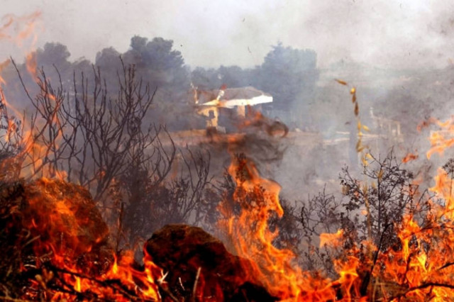 Τρεις νεκροί από πυρκαγιά στη βορειοανατολική Ισπανία