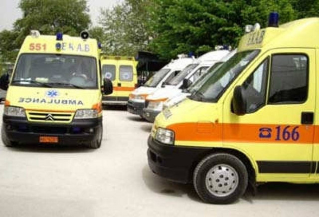 Συνταξιούχος δώρισε ασθενοφόρο στο ΕΚΑΒ