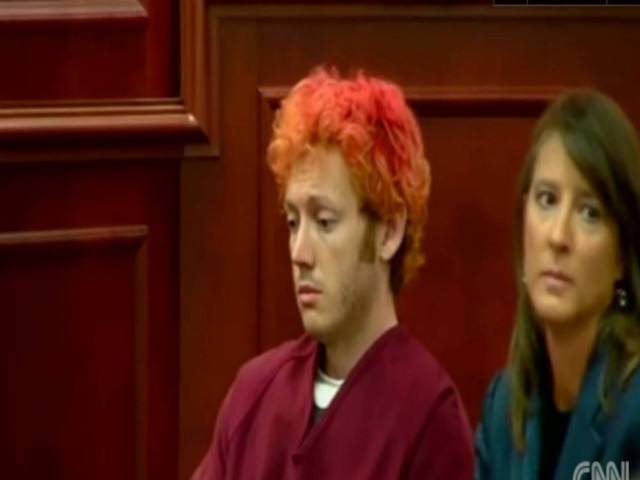 Βίντεο: Η πρώτη εμφάνιση του μακελάρη του Ντένβερ μετά τη σφαγή