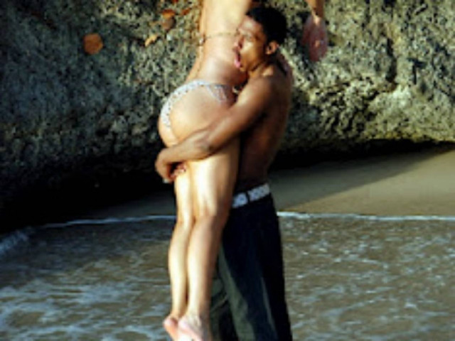 Όταν τα... οπίσθια των celebrities αποκαλύπτονται!