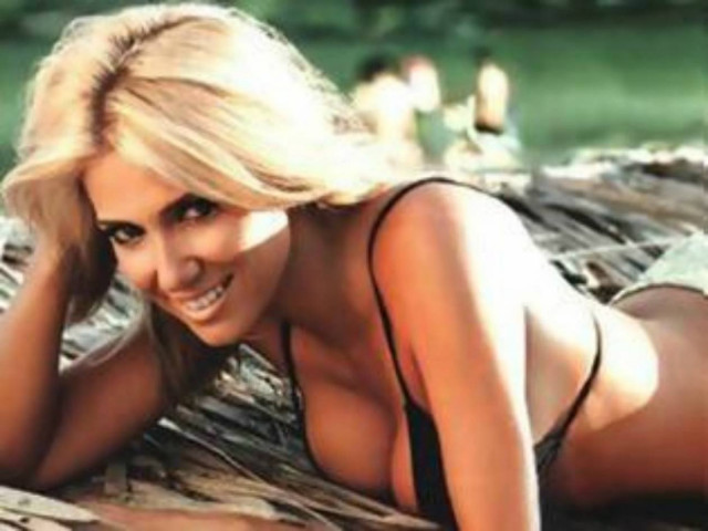 Έλενα Παπαβασιλείου: Θα γίνει το κορίτσι του Θέμου;