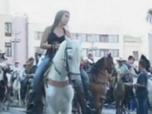 Όλο καμάρι η κοπέλα αλλα αυτό που έπαθε δεν το περίμενε με τίποτα!