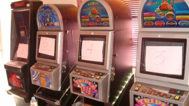 Καφενείο στο Περιστέρι σέρβιρε «φρουτάκια»