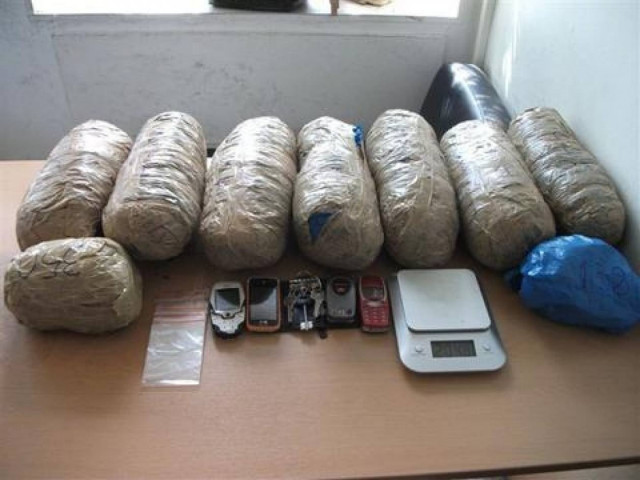 Χειροπέδες σε έμπορο ναρκωτικών