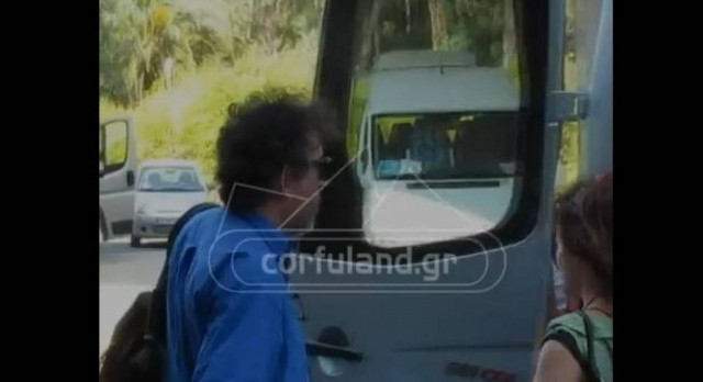 Tim Burton: Καλοκαιρινές διακοπές στην Κέρκυρα